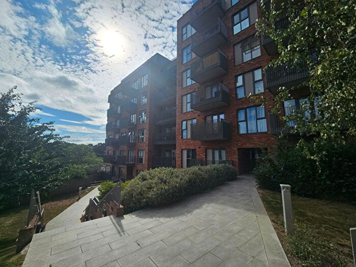 2 Bedroom Flat To Rent In Rosalind Drive, Maidstone, ME14