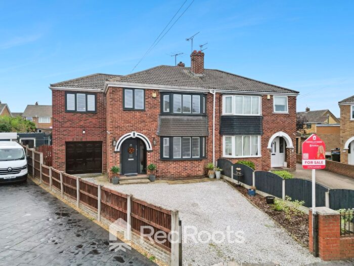 4 Bedroom Semi-Detached House For Sale In Kings Close, Hatfield, Doncaster, DN7