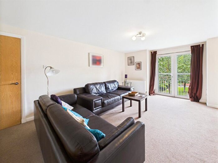 3 Bedroom Apartment To Rent In Tytler Court, Abbeyhill, Edinburgh, EH8