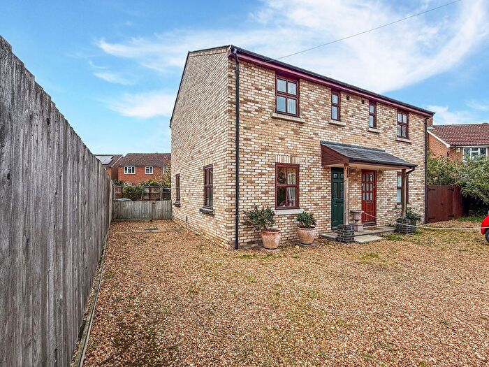 3 Bedroom Semi-Detached House For Sale In Landbeach Road, Milton, CB24