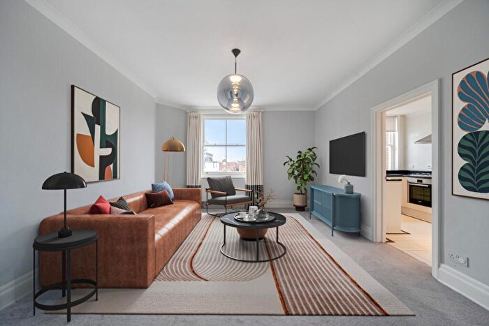 2 Bedroom Flat To Rent In Park Walk London, SW10