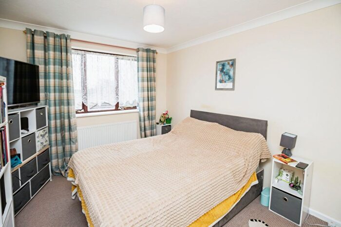 2 Bedroom Flat For Sale In Main Road, Broughton, Chester, Flintshire, CH4