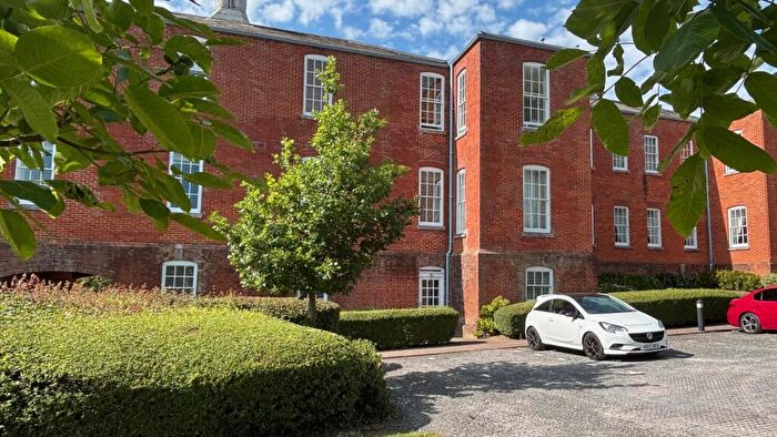 2 Bedroom Flat To Rent In Knowle, Fareham, PO17