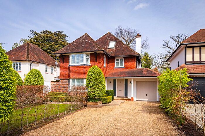 4 Bedroom Detached House For Sale In Ganghill, Guildford, Surrey, GU1