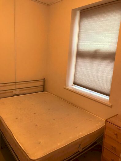 1 Bedroom Flat To Rent In Yew Grove, London, NW2