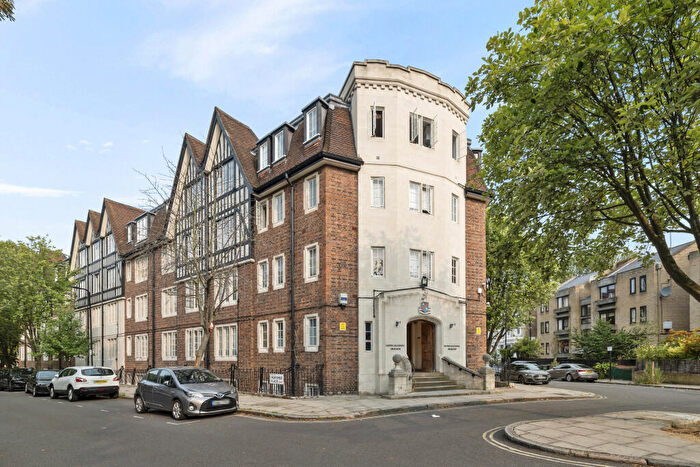 1 Bedroom Flat For Sale In Mortimer Crescent, London, NW6
