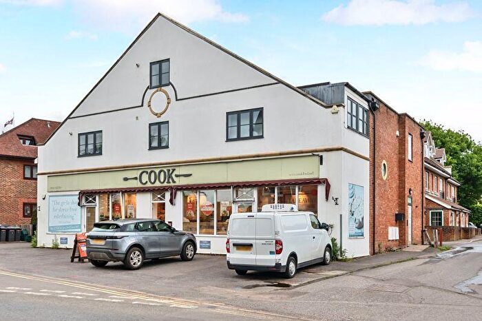 1 Bedroom Apartment To Rent In Wey Hill, Haslemere, GU27