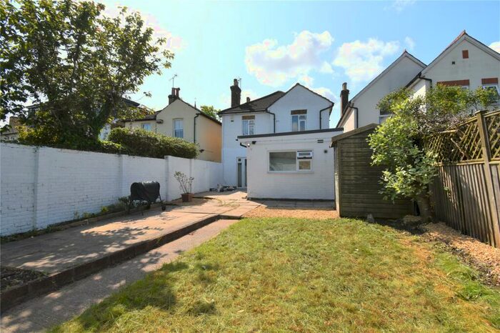 3 Bedroom Maisonette To Rent In Vicarage Road, Maidenhead, Berkshire, SL6