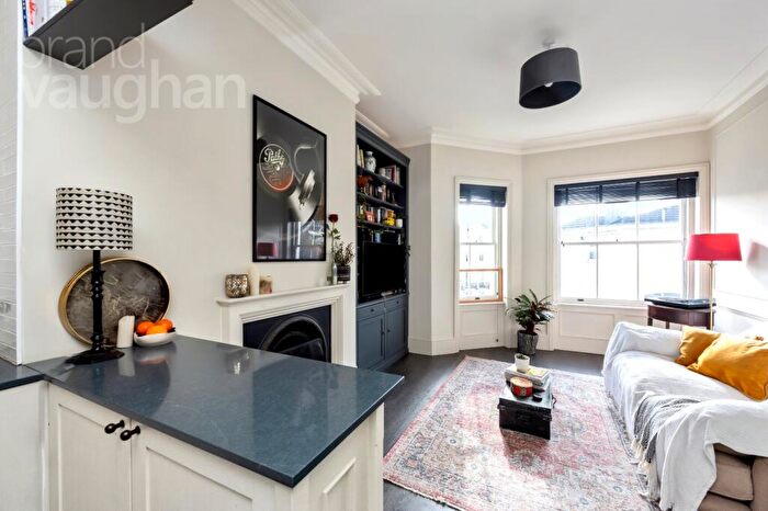 2 Bedroom Flat For Sale In Goldsmid Road, Hove, East Sussex, BN3