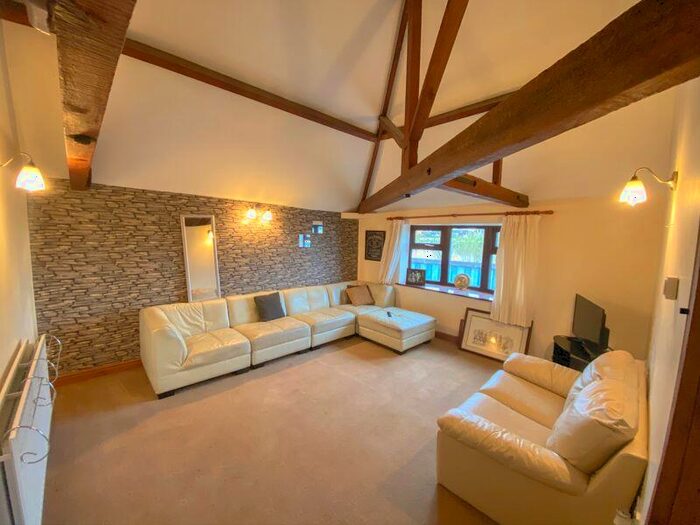 1 Bedroom Flat To Rent In High Street, East Butterwick, DN17