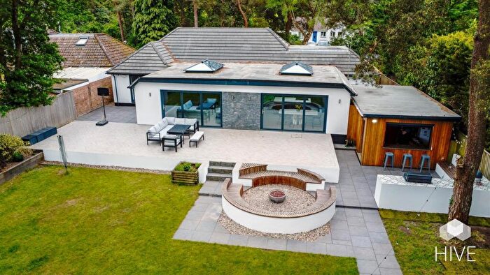 5 Bedroom Detached House For Sale In Boundary Lane, St. Leonards, Ringwood, BH24