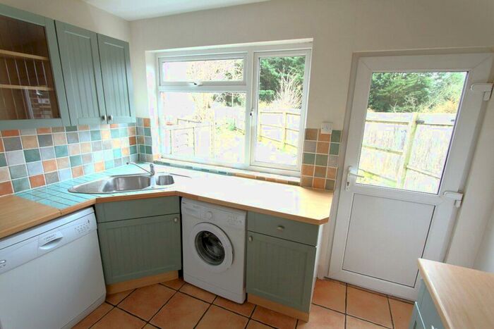 2 Bedroom Terraced House To Rent In West Street, Banbury, Oxon, OX16