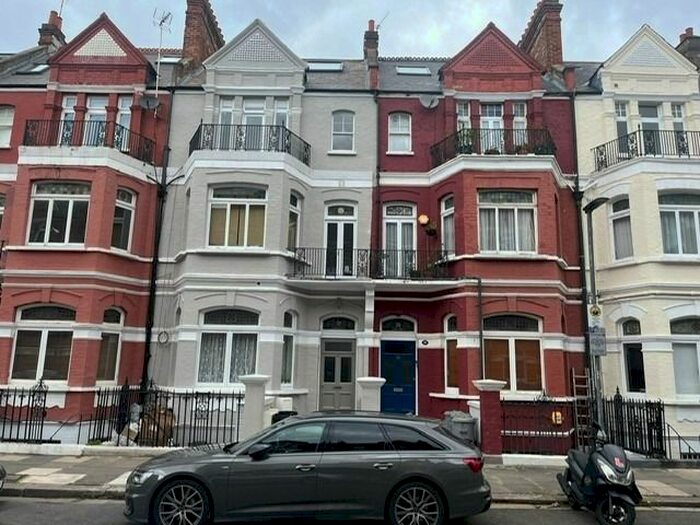 Studio To Rent In Castletown Road, London, Greater London, W14