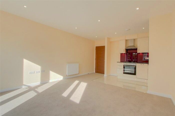 1 Bedroom Apartment To Rent In Lower Coombe Street, Croydon, CR0