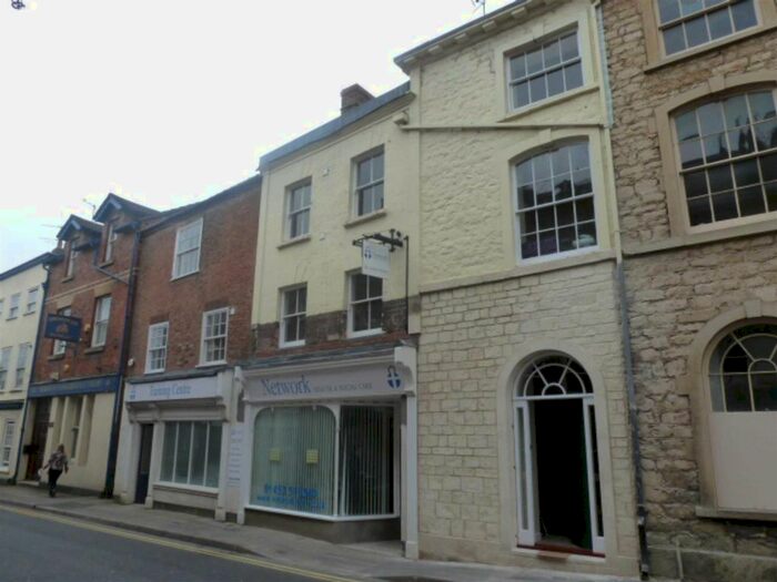 2 Bedroom Flat To Rent In Long Street, Dursley, GL11
