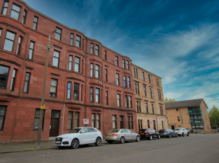 2 Bedroom Flat To Rent In Medwyn Street, Flat /, Whiteinch, Glasgow, G14