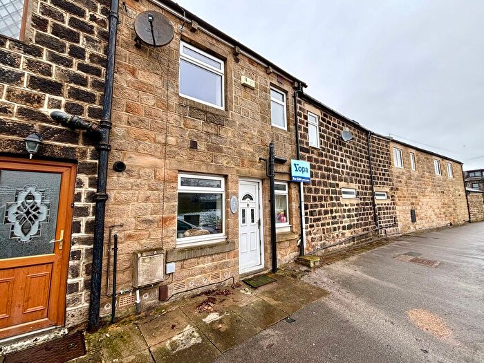 3 Bedroom Terraced House For Sale In Windmill Fold, Yeadon, LS19