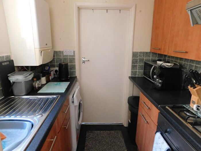 1 Bedroom Flat To Rent In West Street, Sheerness, ME12