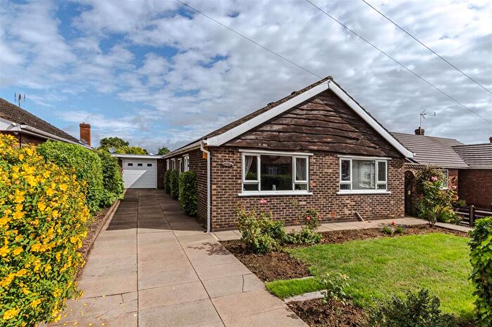 4 Bedroom Detached Bungalow For Sale In West Common Gardens, Scunthorpe, DN17