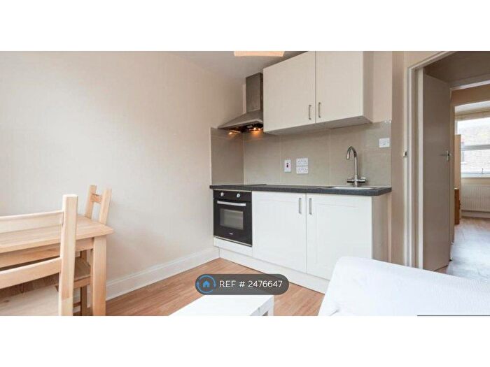 2 Bedroom Flat To Rent In King Street, London, W6