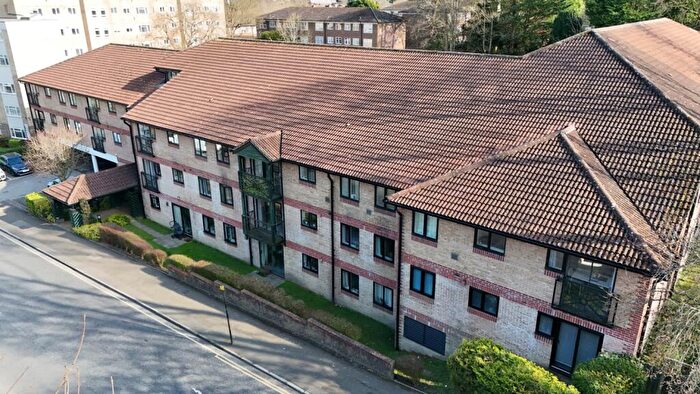 1 Bedroom Flat To Rent In Manhattan Court, BN1