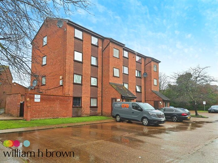 1 Bedroom Flat To Rent In Gurney Close, Barking, IG11