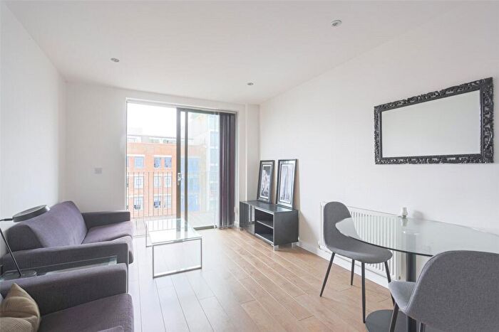 1 Bedroom Apartment For Sale In Essian Street, Mile End, E1