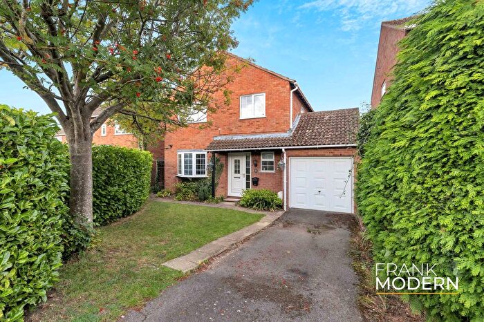 4 Bedroom Detached House For Sale In Castel Way, Folksworth, PE7