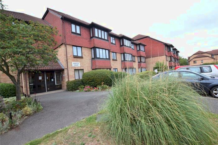 1 Bedroom Apartment To Rent In Anglia Court Retirement Flats, Spring Close, Dagenham, RM8