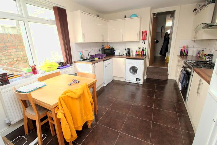 7 Bedroom Property To Rent In Monthermer Road, Cathays, Cardiff, CF24