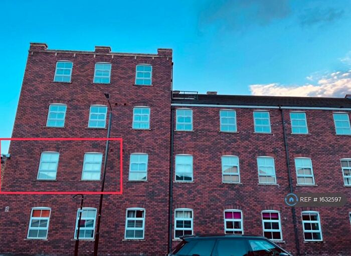 2 Bedroom Flat To Rent In Commercial Street, Morley, Leeds, LS27