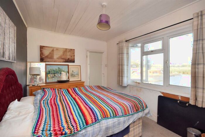 2 Bedroom Detached Bungalow For Sale In Riverside, Repps With Bastwick, Great Yarmouth, NR29