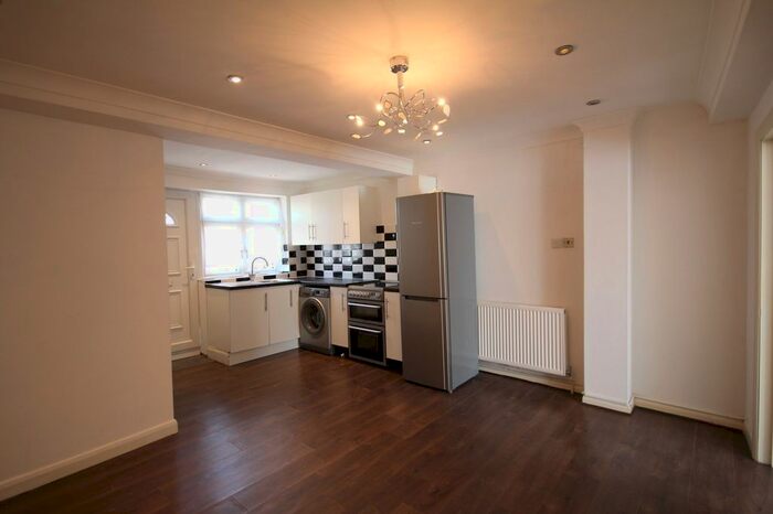 1 Bedroom Property To Rent In Uxbridge Road, Uxbridge, UB10