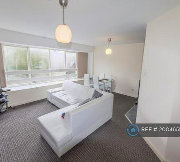 2 Bedroom Maisonette To Rent In Gillamoor Court, Derby, DE24