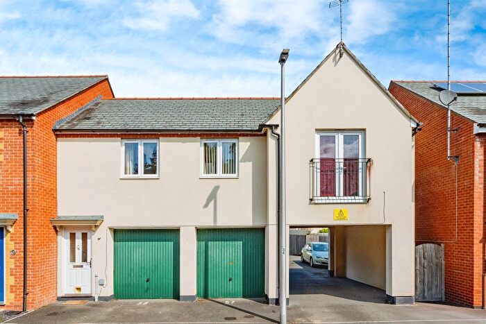 2 Bedroom Property For Sale In Templer Place, Bovey Tracey, Newton Abbot, TQ13