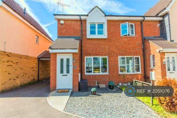 2 Bedroom Semi-Detached House To Rent In Maritime Gate, Gravesend, DA11