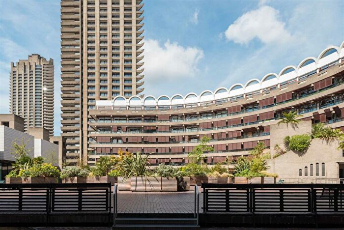 2 Bedroom Apartment To Rent In Frobisher Crescent, Barbican, EC2