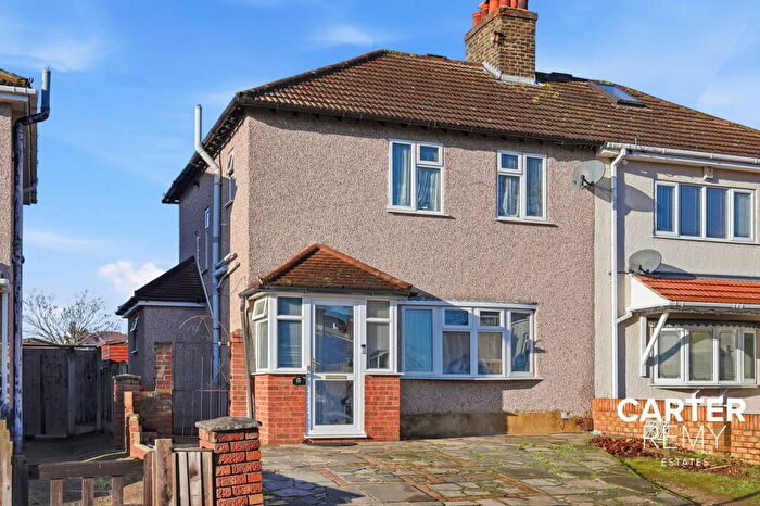 3 Bedroom Semi-Detached House For Sale In Wallace Road, Grays, RM17