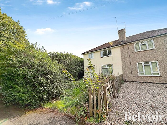 3 Bedroom Semi Detached House For Sale In Hannah Road, Bilston, Wolverhampton, WV14
