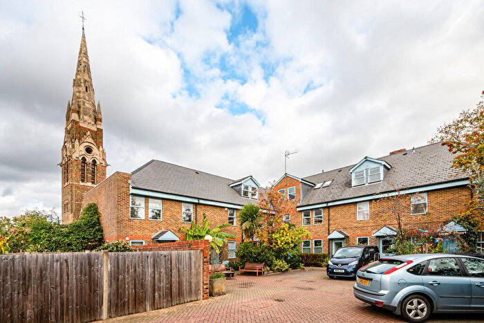 2 Bedroom Flat To Rent In Stannard Mews, Hackney, E8
