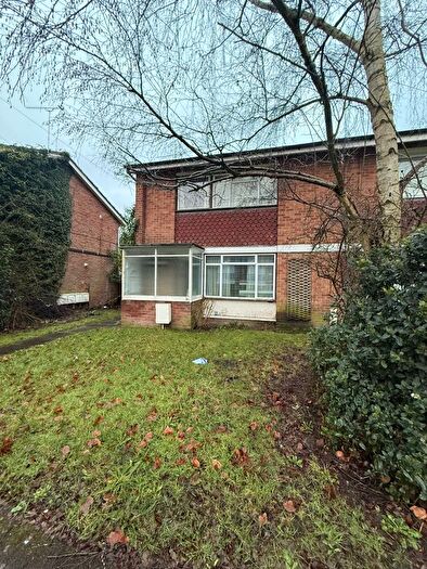 4 Bedroom End Terrace House To Rent In Elmbank Avenue, Englefield Green, TW20