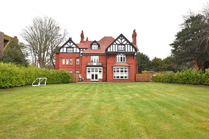 5 Bedroom Semi Detached House For Sale In Waterford Road, Oxton, CH43