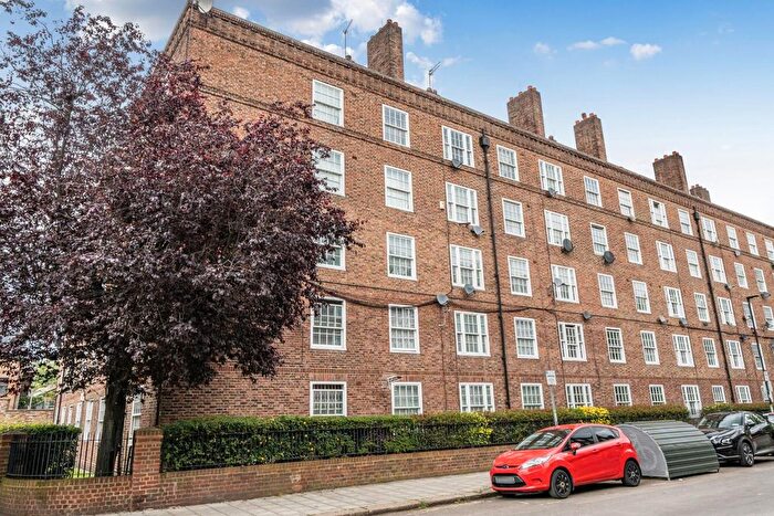 2 Bedroom Flat For Sale In Kennington Road, Kennington, London, SE11
