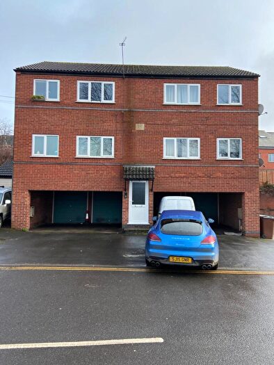 2 Bedroom Flat To Rent In Victoria Court, Park Street, Lenton, NG7