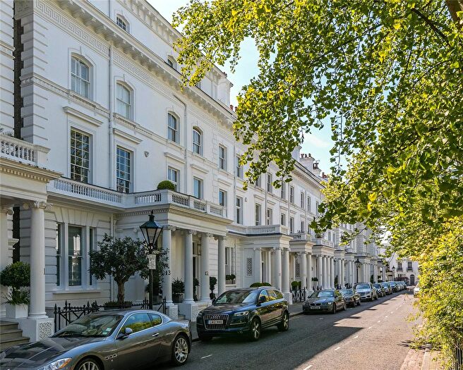 8 Bedroom Terraced House For Sale In Kensington Gate, London, W8