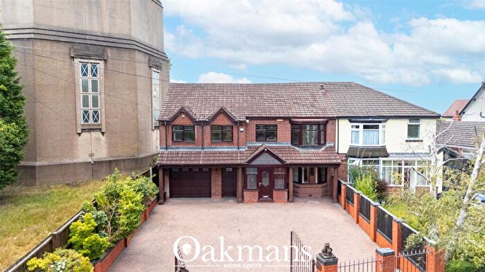 4 Bedroom Semi Detached House For Sale In Harborne Road, Oldbury, West Midlands, B68