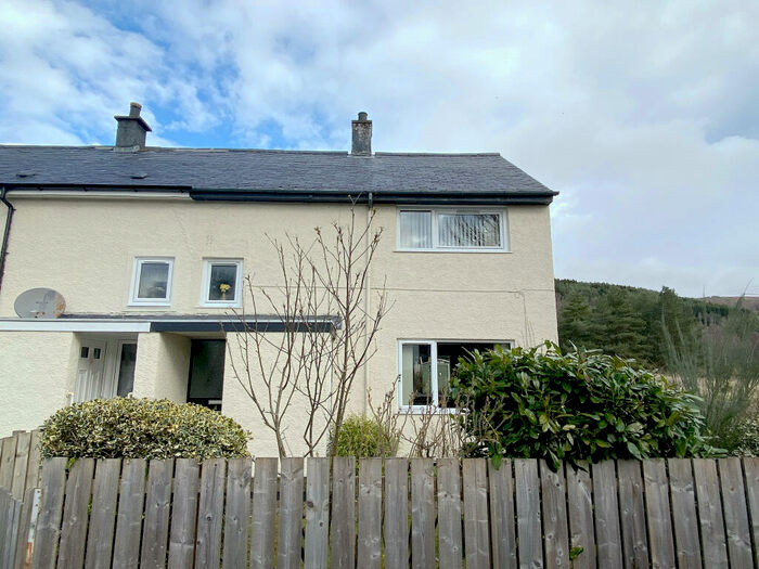 2 Bedroom Semi-Detached Villa For Sale In Comar Gardens, Cannich, IV4