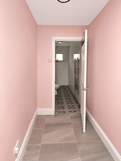3 Bedroom Terraced House To Rent In Kingston Road, Ilford, IG1
