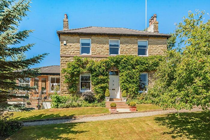 5 Bedroom Detached House For Sale In Shaw Mills, Harrogate, HG3