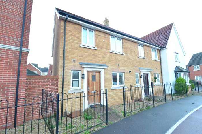 3 Bedroom End Of Terrace House For Sale In Thistle Way, Red Lodge, Bury St. Edmunds, Suffolk, IP28
